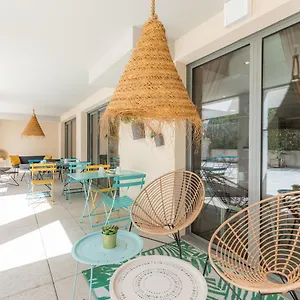 Appart’city Confort – Côté Port Apartahotel
